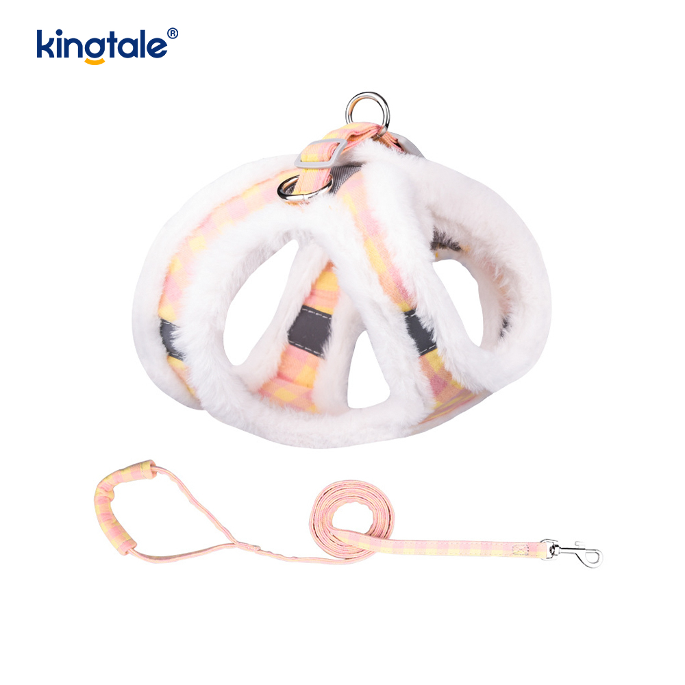 ตุ๊กตาสัตว์เลี้ยงสุนัข Harness Leash ชุดฤดูใบไม้ร่วงเดินสุนัข Harness Vest